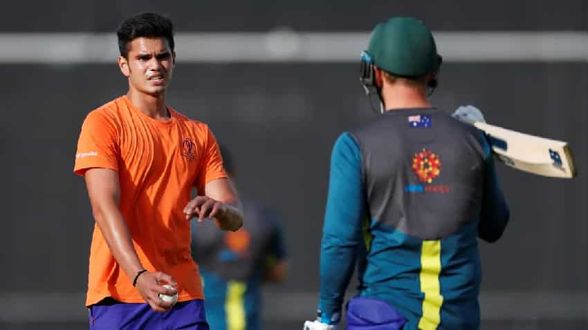 Arjun Tendulkar : क्या क्रिकेट पॉलिटिक्स का शिकार हुए अर्जुन तेंदुलकर?  मुंबई टीम से निकाले जाने के बाद गोवा से खेलने की संभावना बढ़ी | Zee  Business Hindi