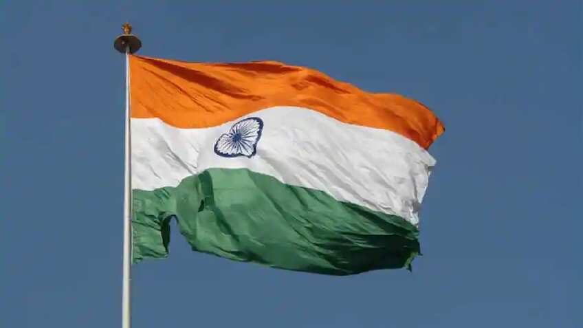 Independence Day 2022: तिरंगा फहराते समय क्या करें और क्या न करें, इन बातों का हमेशा रखना चाहिए खास ध्यान