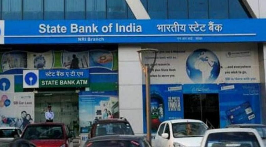 SBI कस्टमर्स के लिए झटका! आज से महंगे हो गए होम लोन-ऑटो लोन की EMI, जानिए कितना होगा इजाफा