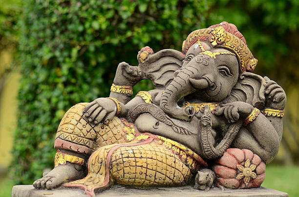Ganesh Chaturthi 2022: गणेश जी की पूजा में ना चढ़ाएं ये चीजें, जानें क्यों पूजा में वर्जित हैं तुलसी?