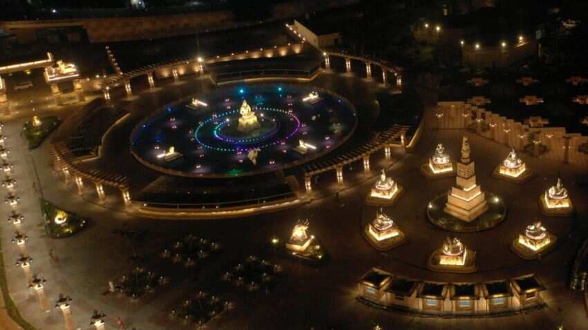 3 साल में बनकर तैयार हुआ उज्जैन महाकाल का नया रूप, कल PM मोदी करेंगे उद्घाटन, देखिए महाकाल लोक की भव्य तस्वीरें