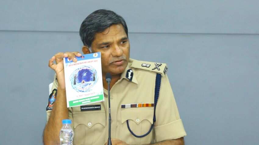 Loan Apps Fraud: अब Google, Apple जैसे सर्विस प्रोवाइडर पर भी होगी कार्रवाई, इस स्टेट पुलिस ने उठाया बड़ा कदम