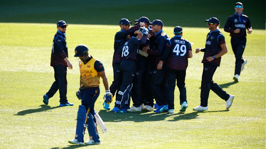 T20 World Cup 2022, SL vs NAM: नामीबिया ने श्रीलंका को हराकर किया बड़ा उलटफेर, कमजोर टीम के सामने एशियन चैंपियन ने टेके घुटने