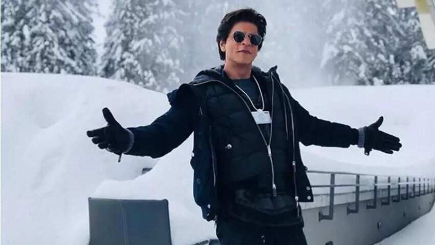 Just 20 Pictures Of Shah Rukh Khan To Make Your Weekend A Little Brighter