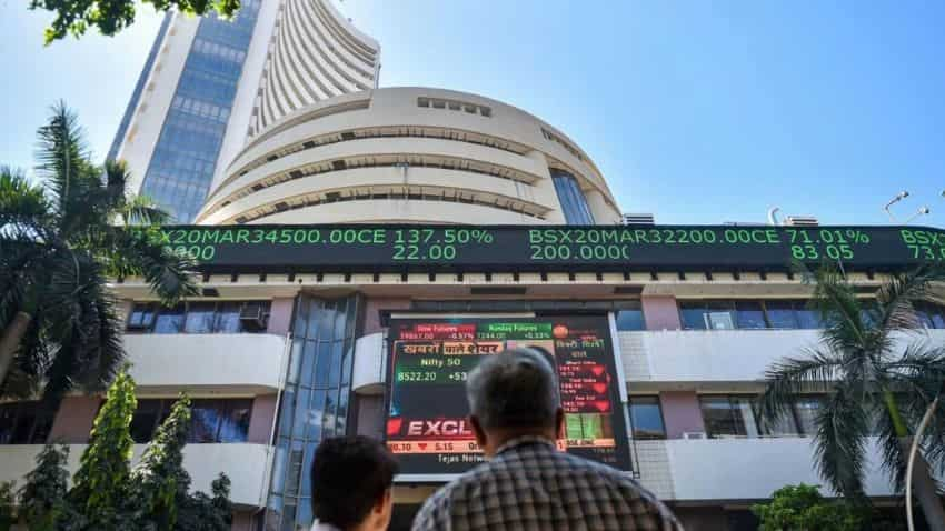 Stocks to Buy: गिरते बाजार में ये स्टॉक्स करेंगे पोर्टफोलियो का सपोर्ट, देंगे 50% से ज्यादा का रिटर्न  