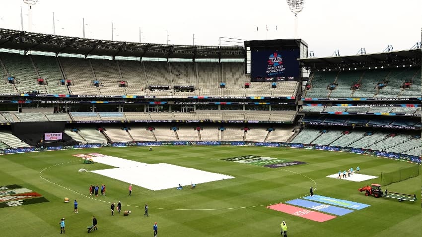 ENG vs PAK World Cup Final: मेलबर्न में दो दिनों तक तेज बारिश की संभावना, मैच रद्द हुआ तो किसे मिलेगी ट्रॉफी, जानिए क्या है नियम