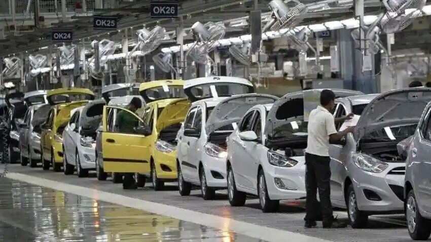 Car Prices Hike: जनवरी, 2023 से ये गाड़ियां खरीदने के लिए खर्च करने होंगे ज्यादा पैसे, होने वाली हैं महंगी