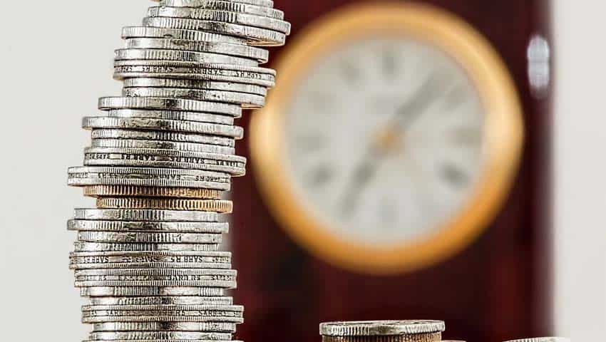 COVID के नए वेरिएंट पर अलर्ट! क्‍यों रखना चाहिए Emergency Fund? एक्‍सपर्ट से समझें कहां-कितना रिजर्व रखना जरूरी