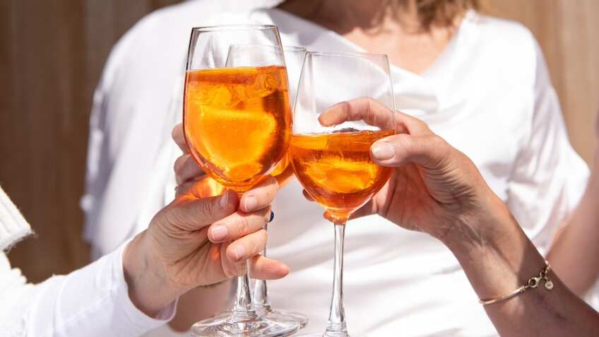 New Year 2023: हार्ट के मरीज हैं तो पार्टी के दौरान इन दो बातों का खासतौर पर रखें खयाल, ताकि खुशी के रंग में भंग न पड़े