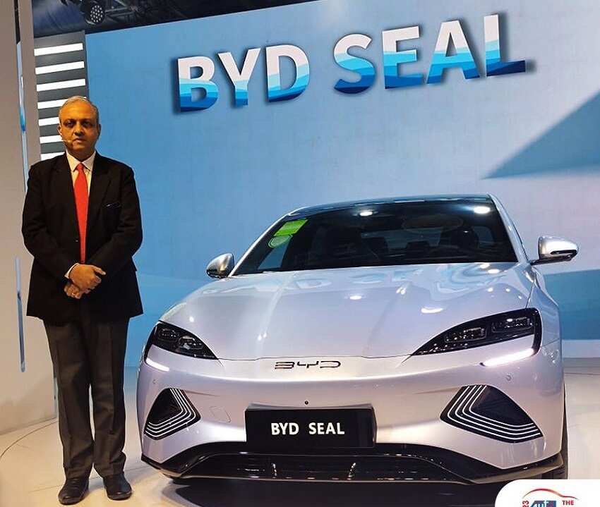 प्रीमियम इलेक्ट्रिक सेडान BYD Seal