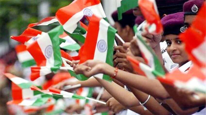 Indian flag: भारतीय ध्वज कानून का सख्ती से सभी राज्य कराएं पालन, गृह मंत्रालय ने जारी की एडवाइजरी 