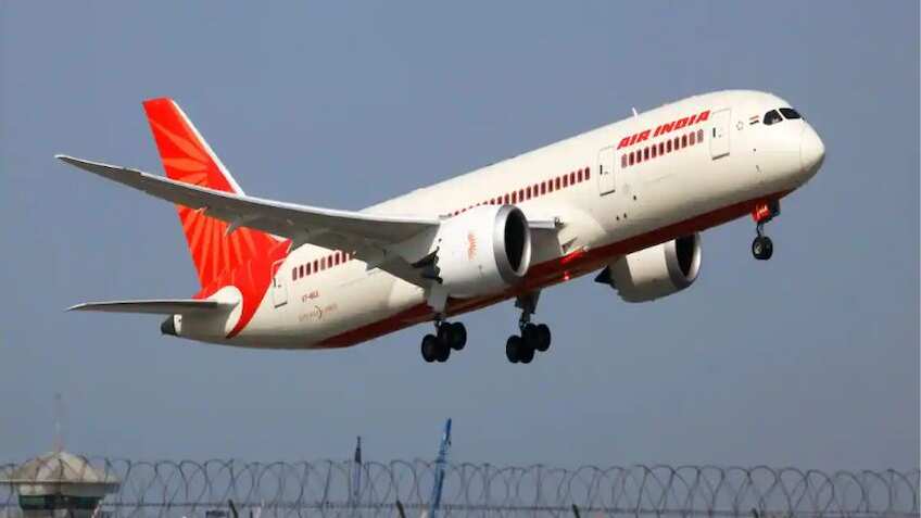 राउडी मुसाफिरों पर सेकेंड्स में होगा एक्शन, जानिए क्या है Air India का ऐप और आईपैड वाला प्लान