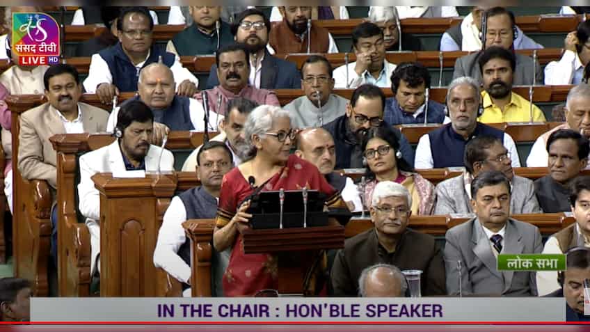 Union Budget 2023: अगर आपके पास है जीवन बीमा तो सरकार ने की है नई घोषणाएं, जानें क्या हुआ बदलाव