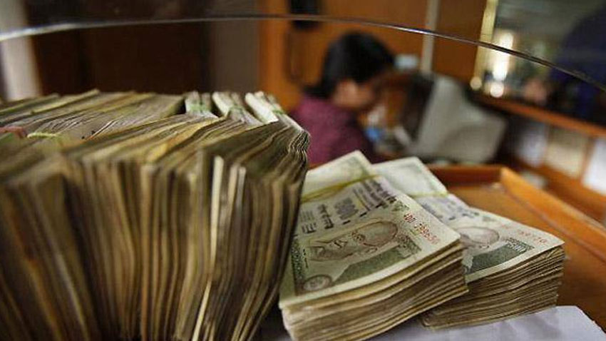 सरकार ने संसद में गिनाए नोटबंदी के फायदे, बढ़ा टैक्स कलेक्शन, अपराधियों का पता लगा बेहिसाब धन