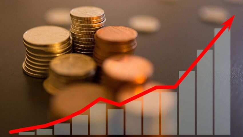 Investment Tips: डेट या इक्विटी? कहां निवेश से मिलेगा तगड़ा मुनाफा, एक्सपर्ट्स से जानें इन्वेस्टमेंट का पूरा गणित