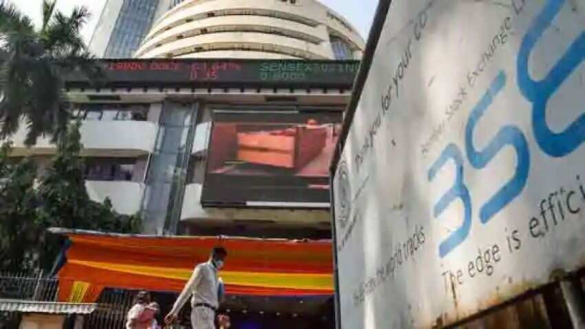 Stock Market Highlights: ऊपरी स्तरों से फिसला शेयर बाजार, सेंसेक्स 61200  पर बंद- बैंकिंग और फाइनेंशियल स्टॉक्स ने बनाया दबाव