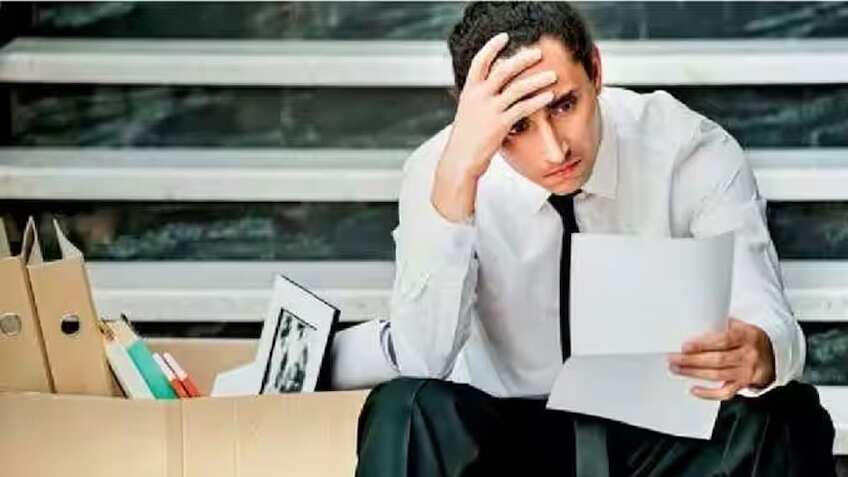 Job loss insurance: नौकरी जाने के बाद भी नहीं होगी खर्चों की चिंता, जॉब लॉस इंश्योरेंस के इन फायदों से मिलेगी राहत
