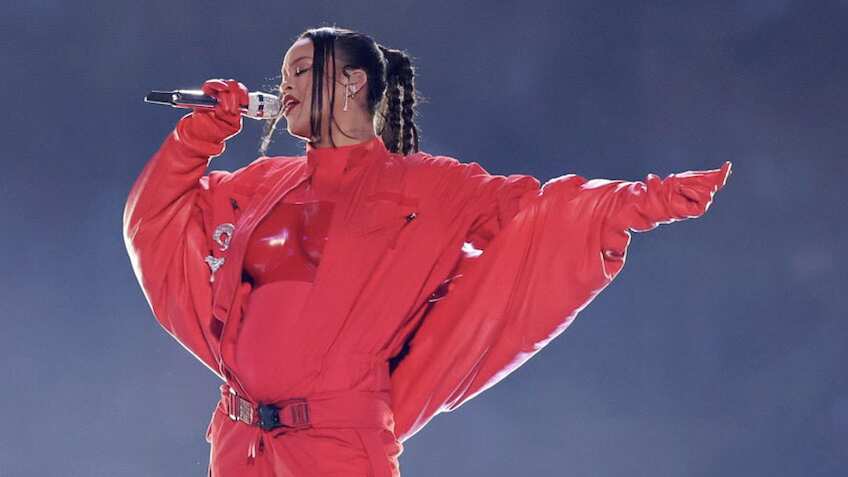 Happy Birthday Rihana:  35 साल में अरबों डॉलर की मालकिन हैं Rihana, इस बिजनेस से बनीं दुनिया की सबसे अमीर महिला सिंगर