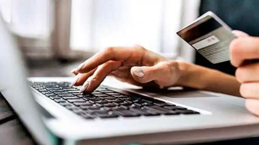 ऑनलाइन शॉपिंग के नाम पर ऐसे ठगी करते हैं साइबर फ्रॉड, अमेजन ने बताए बचाव के लिए ये टिप्स