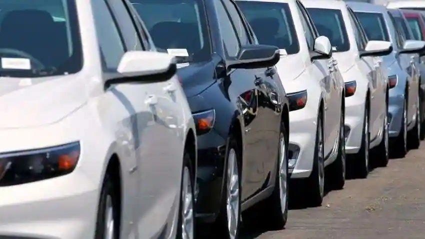 गाड़ियों के कलेक्शन देख न हों इंप्रेस! Second Hand कार खरीदने की है प्लानिंग तो 4 टिप्स अच्छे से समझ लें, कभी नहीं होगा पछतावा