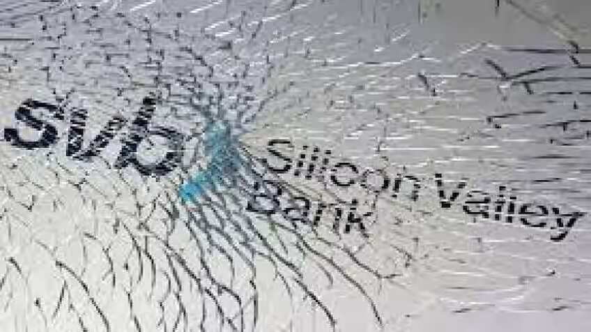 Silicon Valley Bank के सीईओ ने बेचे 3.5 मिलियन डॉलर के शेयर, फिर बैंक हो गया दिवालिया
