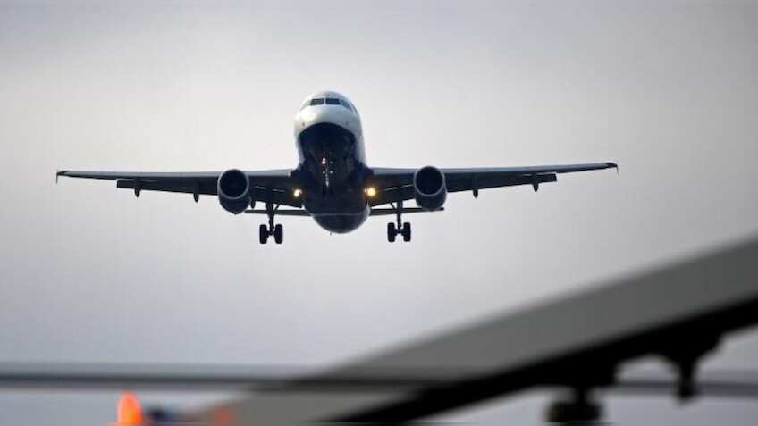 Flight Ticket Price: बंद होगी एयरलाइंस की मनमानी! फ्लाइट टिकट के लिए नहीं वसूल पाएंगे एक लिमिट से ज्यादा किराया