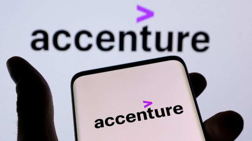 Accenture Layoffs: एक बार फिर चली छंटनी की तलवार, एक झटके में 19,000 कर्मचारियों को नौकरी से निकालेगी एक्सेंचर