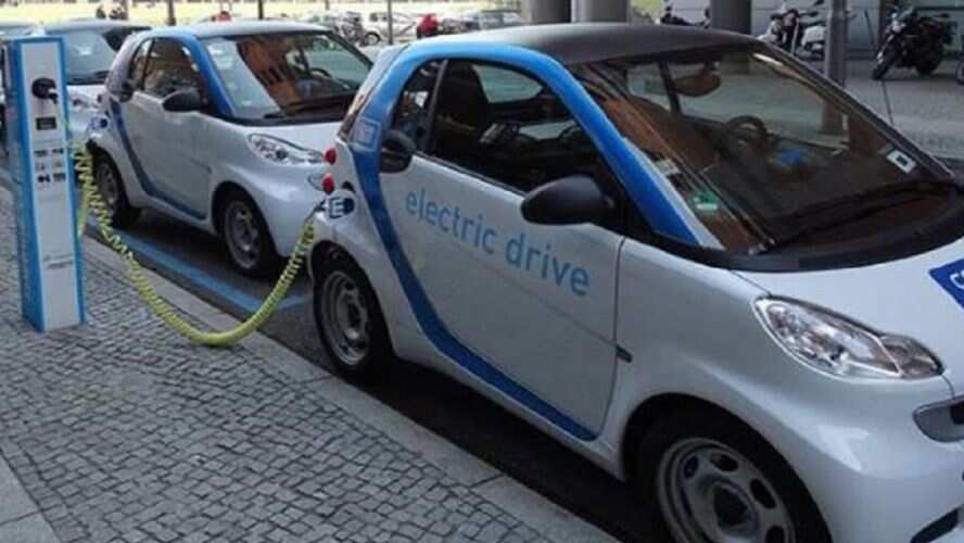 महारत्न कंपनी PFC ने इलेक्ट्रिक व्हीकल के लिए मंजूर किया 633 करोड़ का लोन, दिल्ली में तैनात होंगे 5000 पैसेंजर EV