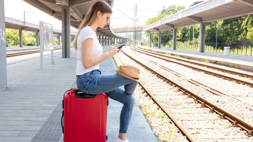 ₹1 से कम कीमत में 10 लाख रुपए तक का बीमा, घूमने के शौकीन लोगों को जानना चाहिए IRCTC की ये ट्रैवल इंश्‍योरेंस सुविधा