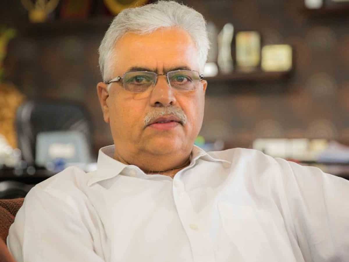 सुपरटेक लिमिटेड के मालिक RK अरोड़ा गिरफ्तार, कुछ ही देर बाद हुए रिहा, दिया दो करोड़ रुपए का चेक