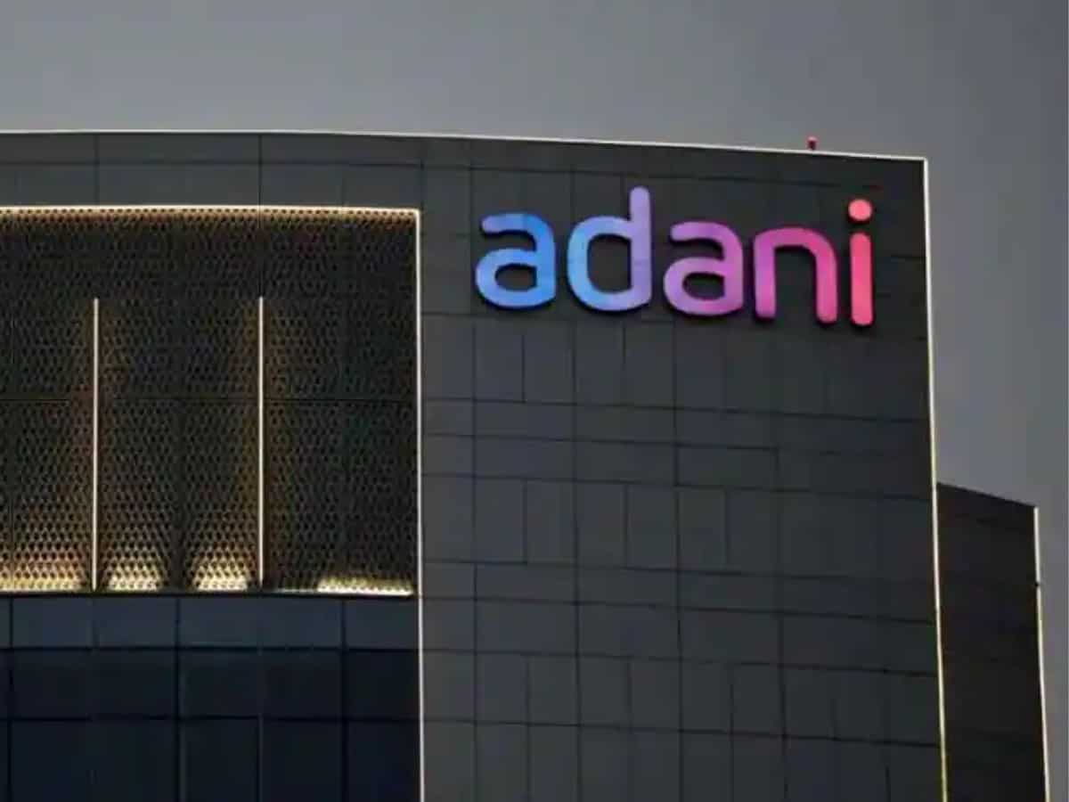 Adani-Hindenburg Case: जांच पूरी करने के लिए SEBI को 3 महीने का और वक्त दे सकता है सुप्रीम कोर्ट