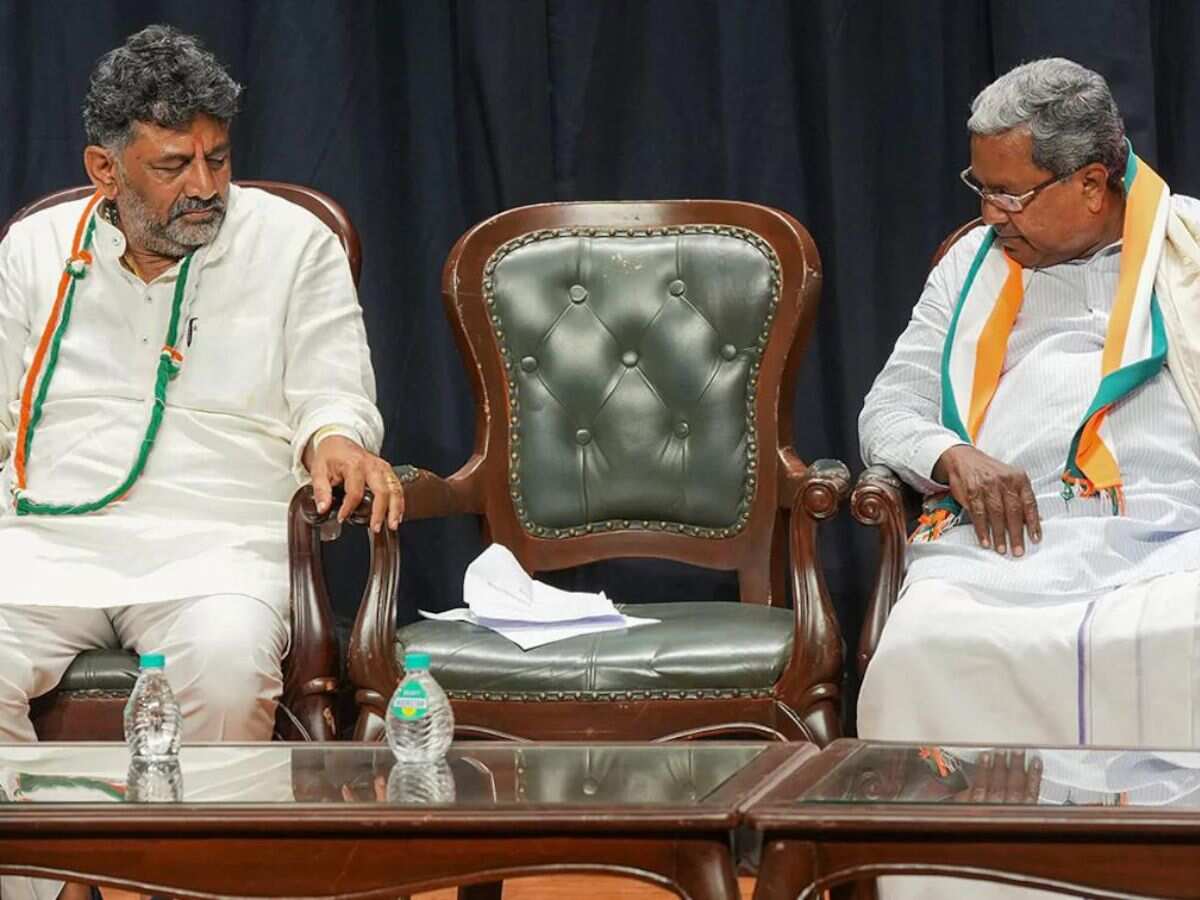 शिवकुमार vs सिद्दारमैया- कौन बनेगा मुख्यमंत्री? कल मिलेगा कर्नाटक को अगला सीएम! दिल्ली में हाई वोल्टेज ड्रामा जारी