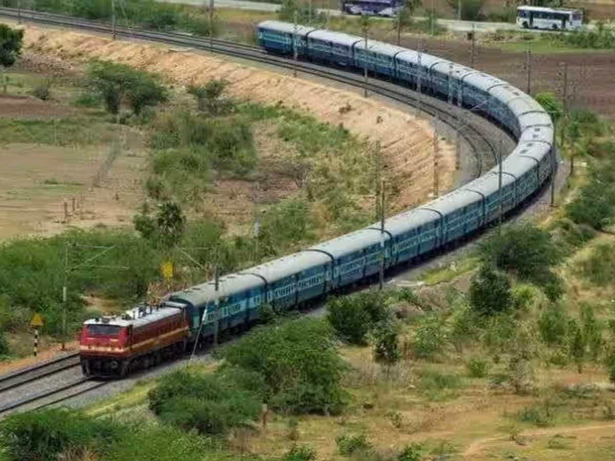 आगले तीन दिन तक प्रभावित होंगी राजस्थान, गुजरात, मुंबई से चलने वाली ये 22 ट्रेनें, चेक करें रूट्स