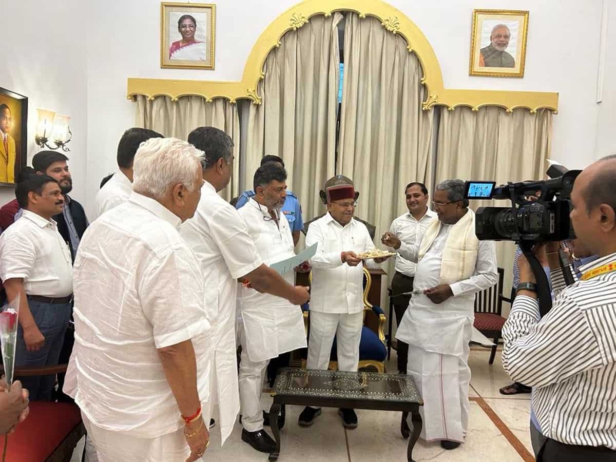 सिद्दारमैया बने कर्नाटक के नए मुख्यमंत्री, अखिलेश यादव समेत शपथ ग्रहण में शामिल हो सकते हैं विपक्ष के ये नेता