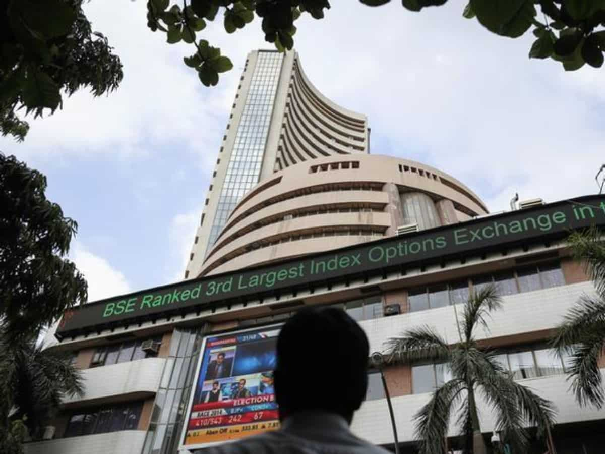 Stock Market: 3 दिन बाद बाजार हरे निशान में बंद; सेंसेक्स करीब 300 अंक चढ़ा, IT स्टॉक्स में ने भरा जोश