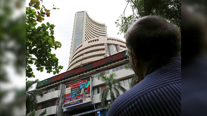 खराब नतीजों के बाद इस फार्मा स्टॉक में निवेशक कर रहे भारी बिकवाली, शेयर में लगा 20% का लोअर सर्किट; आगे क्या? 