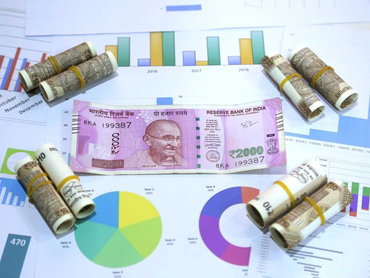 2000 Rs Note FAQs: आपके 2000 रुपये नोट को बैंक न बदले तो क्या करें? RBI ने बताया