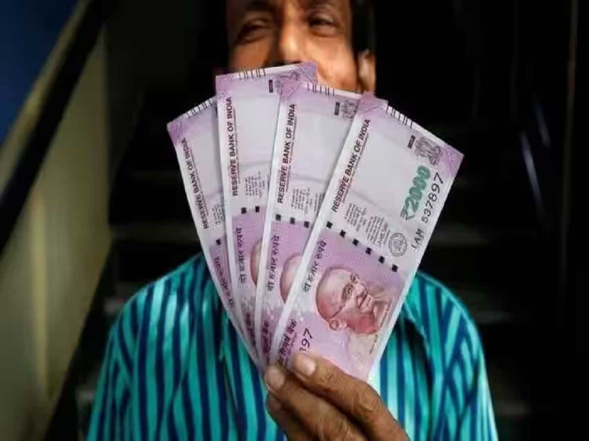 Rs 2000 Note withdrawn News: ₹2000 का नोट बदलने के लिए बैंक जाने से पहले चेक करें Bank हॉलिडे लिस्ट, वरना...