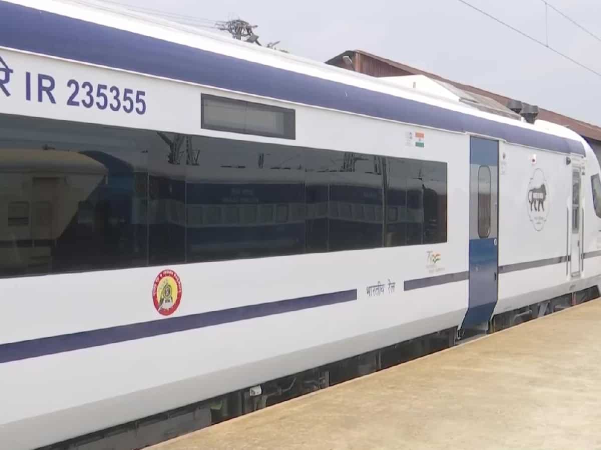 Vande Bharat Train: नॉर्थ ईस्ट को बहुत जल्द मिलेगी वंदे भारत ट्रेन की सौगात, जानिए क्या होगा पूरा शेड्यूल