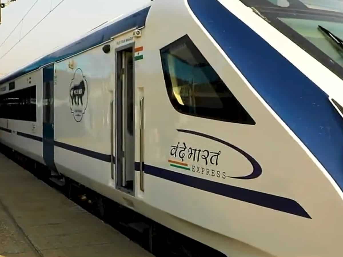 आ गई एक और वंदे भारत ट्रेन, इस रूट पर हुआ सक्सेफुल ट्रायल, 25 मई को पीएम मोदी दिखा सकते हैं हरी झंडी