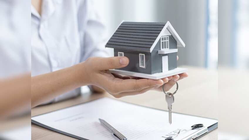 पहली बार Home Loan ले रहे हैं तो मिलते हैं ये 5 बड़े फायदे, शायद आपको मालूम भी नहीं होगा