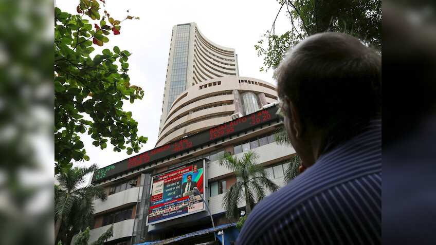 Stock Market: बाजार में लगातार तीसरे दिन खरीदारी; सेंसेक्स 340 अंक चढ़कर बंद, इन वजहों से रही तेजी