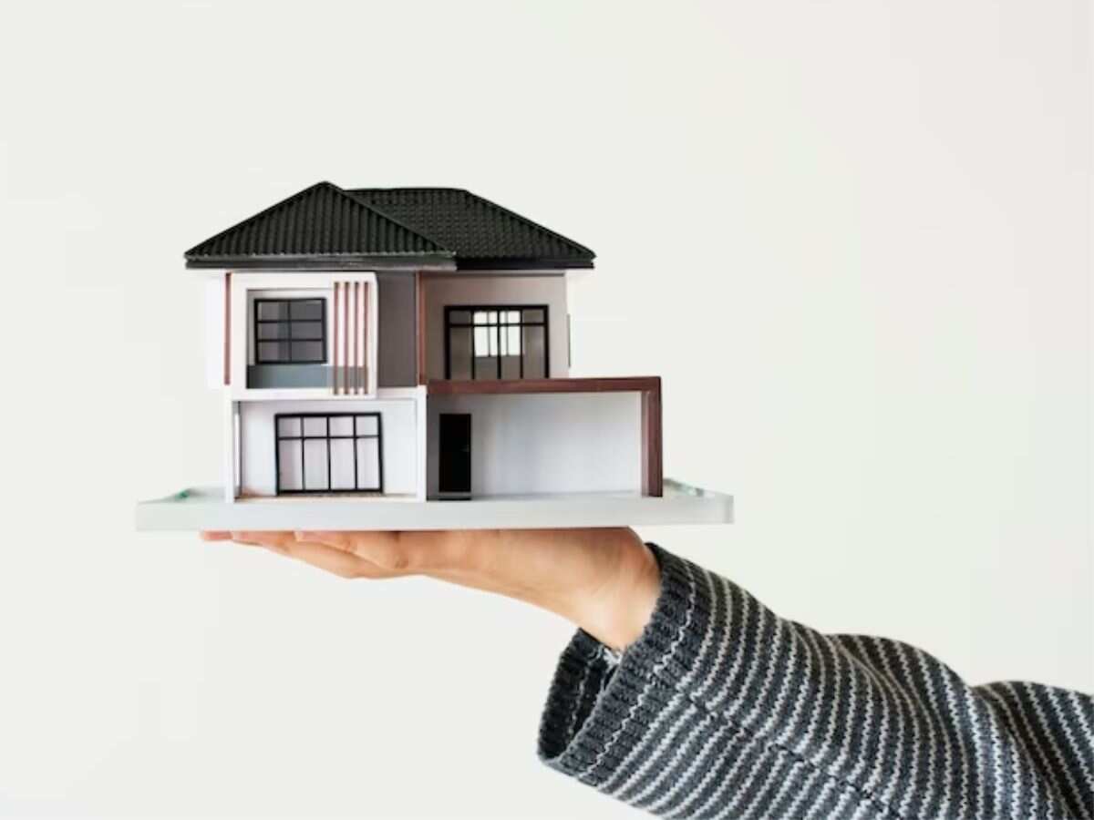 Bank of India, PNB MCLR Hike: दो सरकारी बैंकों ने महीने के पहले दिन ही दिया झटका, EMI का बढ़ गया बोझ