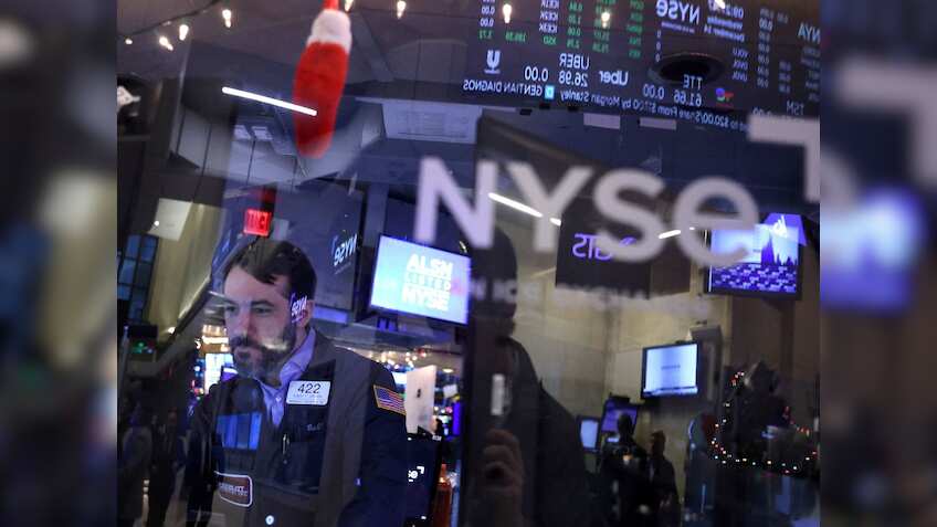  जॉब मार्केट डेटा से सेंटिमेंट हुआ मजबूत, 550 अंकों से अधिक उछला Dow Jones