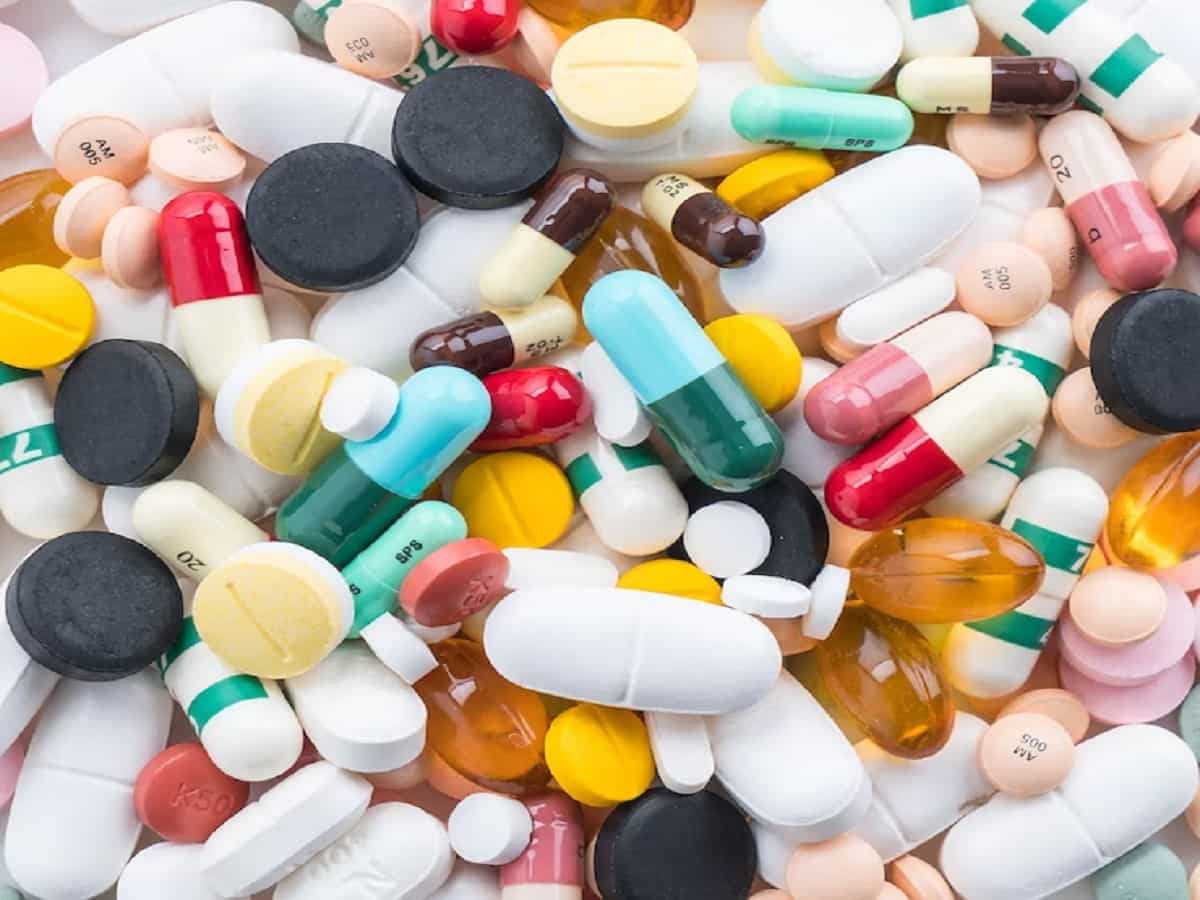 आपके घर में है ये 14 दवाइयां तो सावधान, सरकार ने बिक्री पर रोक लगाई