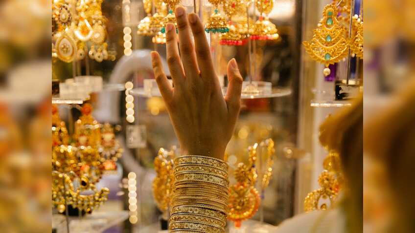 Gold Price Today 5th June 2023: सोने और चांदी की कीमतों में तेज गिरावट, चेक करें ताजा भाव