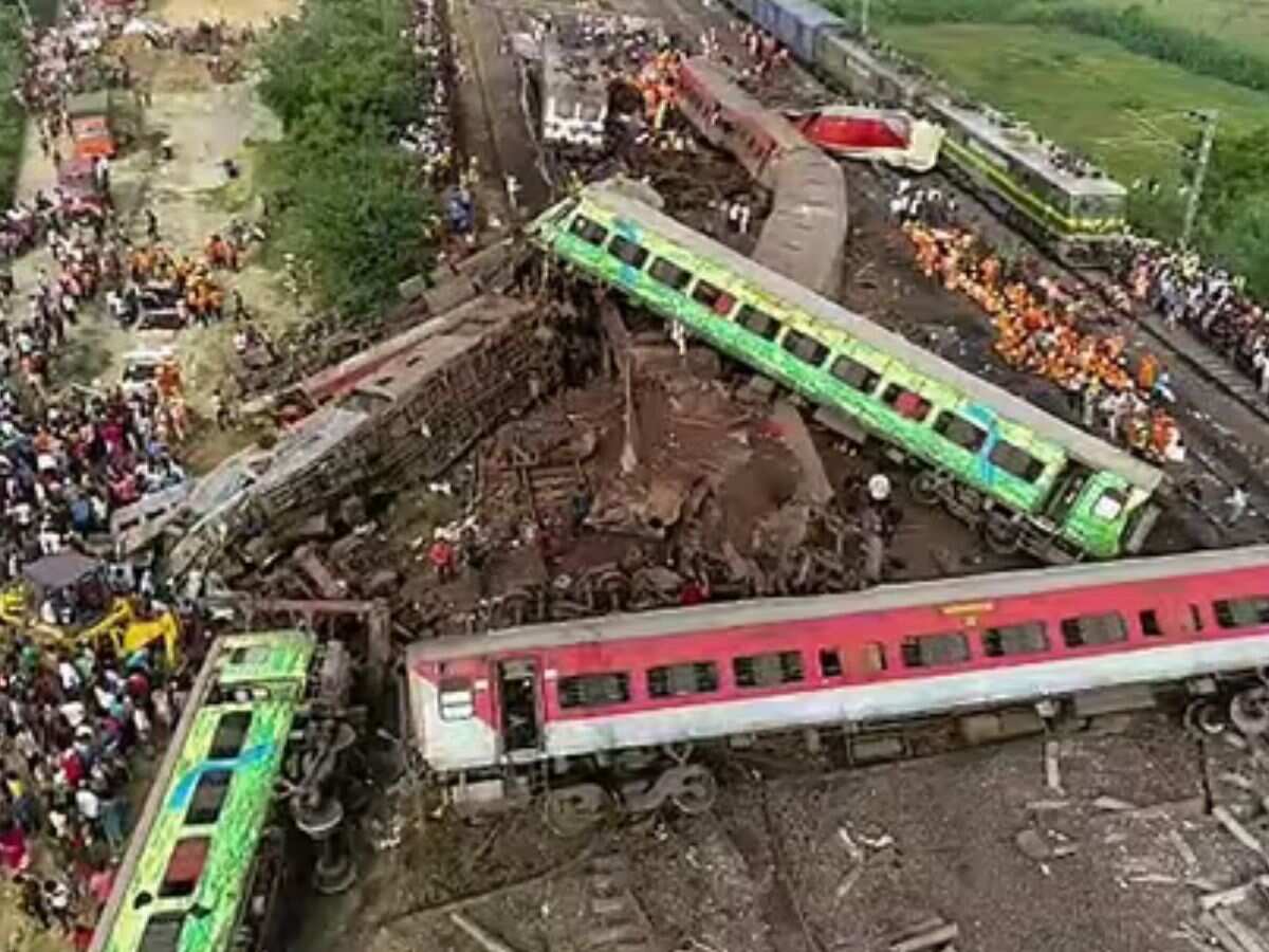 Odisha Train Accident: हादसे के तीसरे दिन भी 100 से ज्यादा ट्रेनें हैं कैंसिल, कई गाड़ियों का बदला रूट, देखें लिस्ट