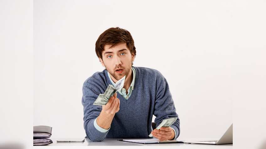 Instant Loan: अचानक चाहिए पैसे और कोई नहीं दे रहा उधार? इन 5 तरीकों से चुटकी में करें पैसों का जुगाड़