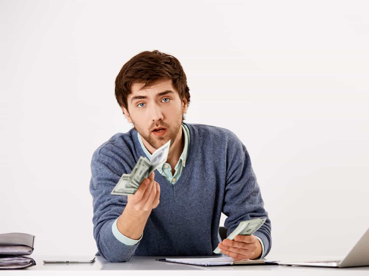 Instant Loan: अचानक चाहिए पैसे और कोई नहीं दे रहा उधार? इन 5 तरीकों से चुटकी में करें पैसों का जुगाड़