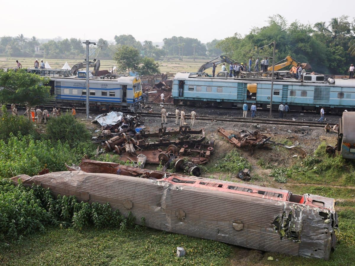 ओडिशा ट्रेन हादसे को लेकर हुई FIR, जानिए किन धाराओं में दर्ज हुआ मामला और किसे बनाया गया है दोषी?